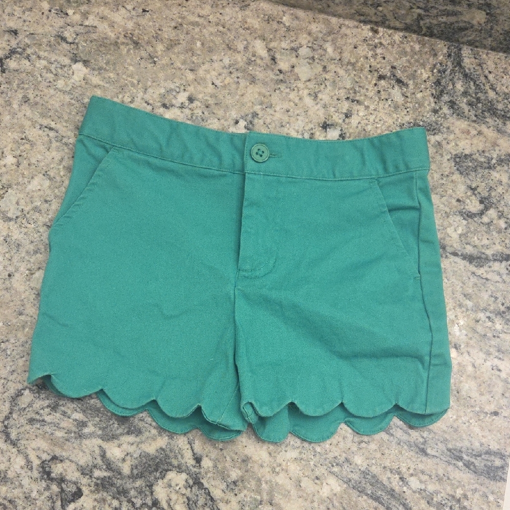 Crown & Ivy Green Scalloped Shorts Sz 6T